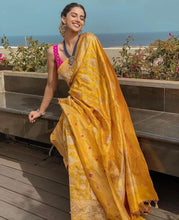 Load image into Gallery viewer, Banarasi Silk Saree color:-Gold color
