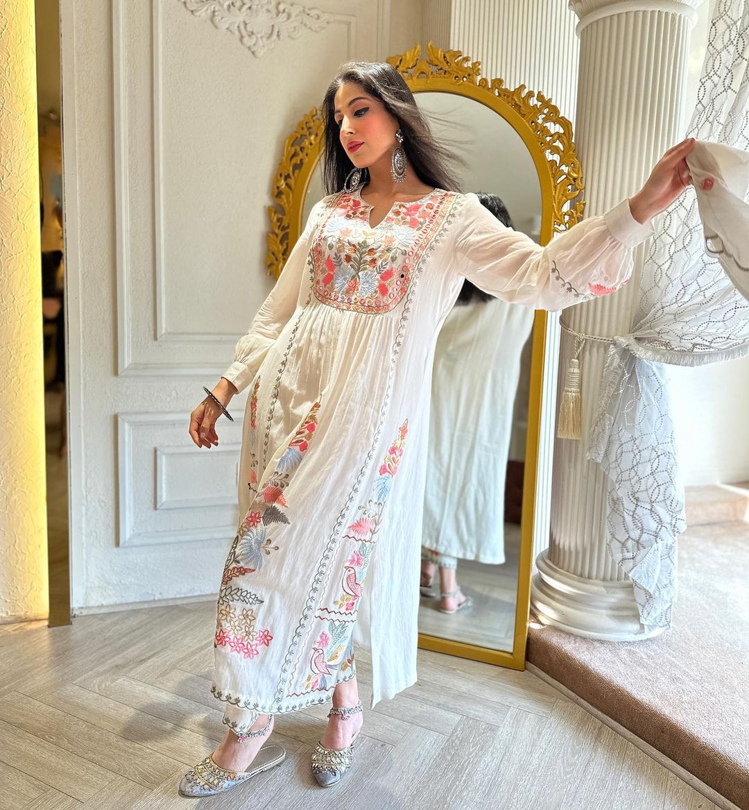 Ethereal Elegance The Essence of Serenity in White Attire