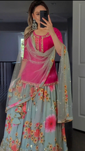 Load image into Gallery viewer, Presenting New Đěsigner Lehenga -Top In New Fancy Style 1132
