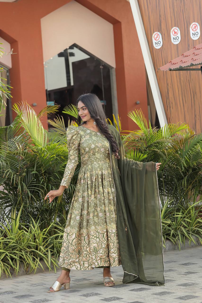 Green Anarkali Suit Fancy Style SUIT SET la UC-1124