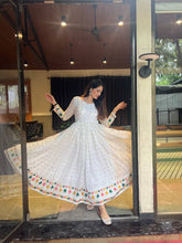 Load image into Gallery viewer, New Fancy Style Anarkali Suit Making Real Modelling Design Suit White
