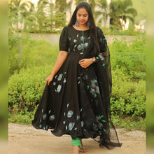 Load image into Gallery viewer, Amazing Black Color Cotton Attractive Party Wear silk Dulhan Gown  2028
